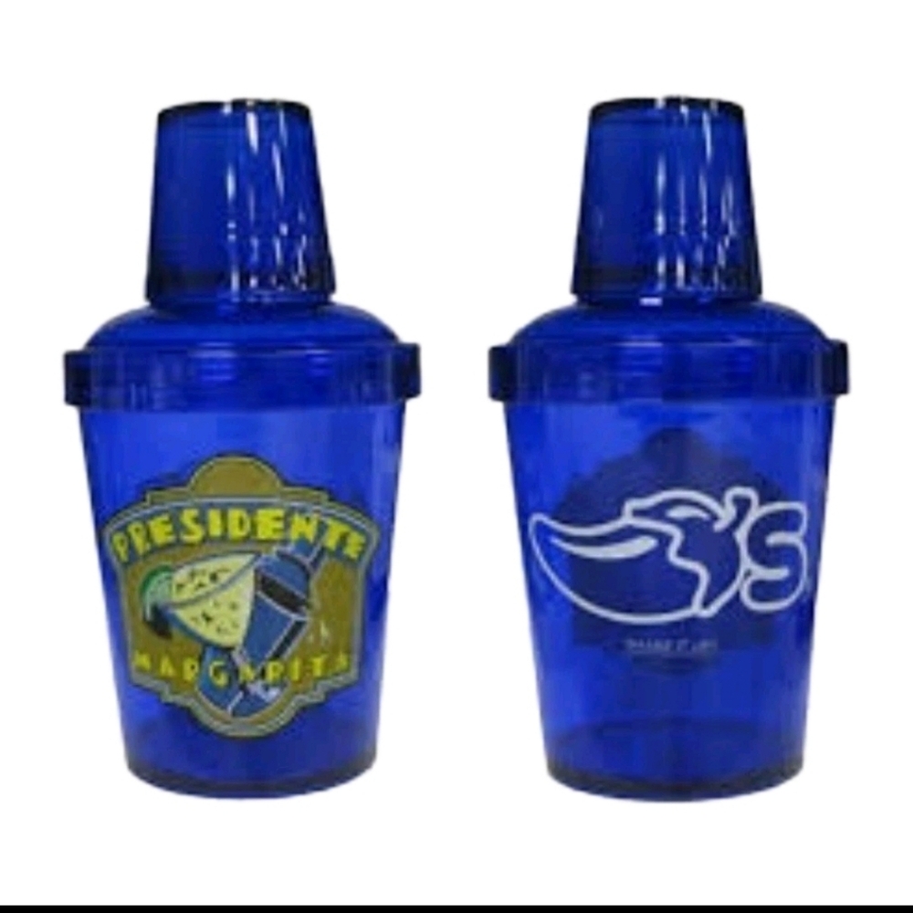 Vintage 1990s Chili’s Bar & Grill Presidente Margarita Shaker Mixer 3pc Set Blue